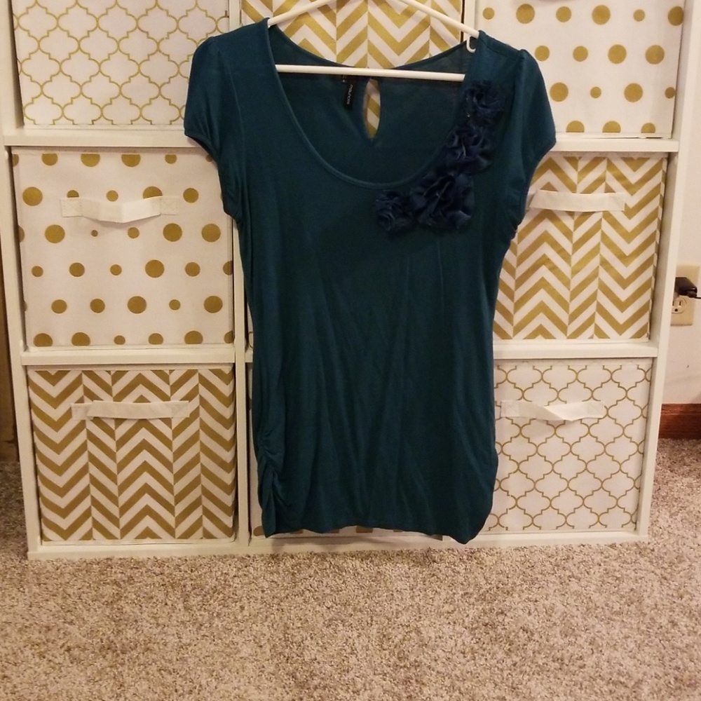 Blue flower top